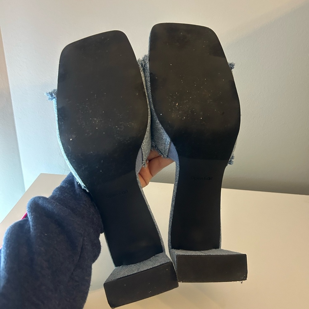 Nordstrom Light Denim Frayed Two-Band Block Heel Mule - Picture 4 of 7